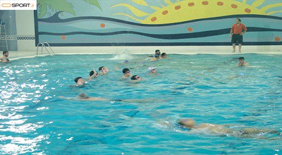 چرا شنا بهترین ورزش برای سالمندان است؟